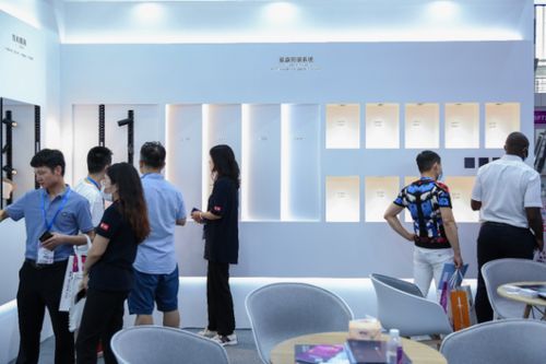 智能生活新體驗 盈趣智能管家攜明星產品驚艷亮相寧波國際照明展